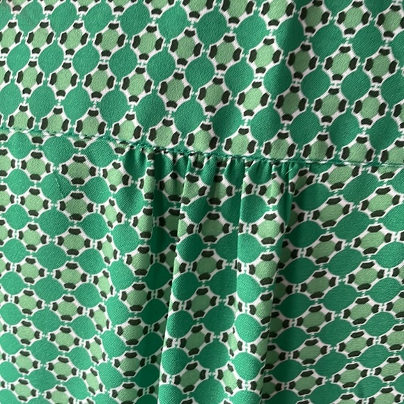 Jones & Co NW women’s button up tie neck blouse sleeveless geometric green Small - Picture 7 of 14